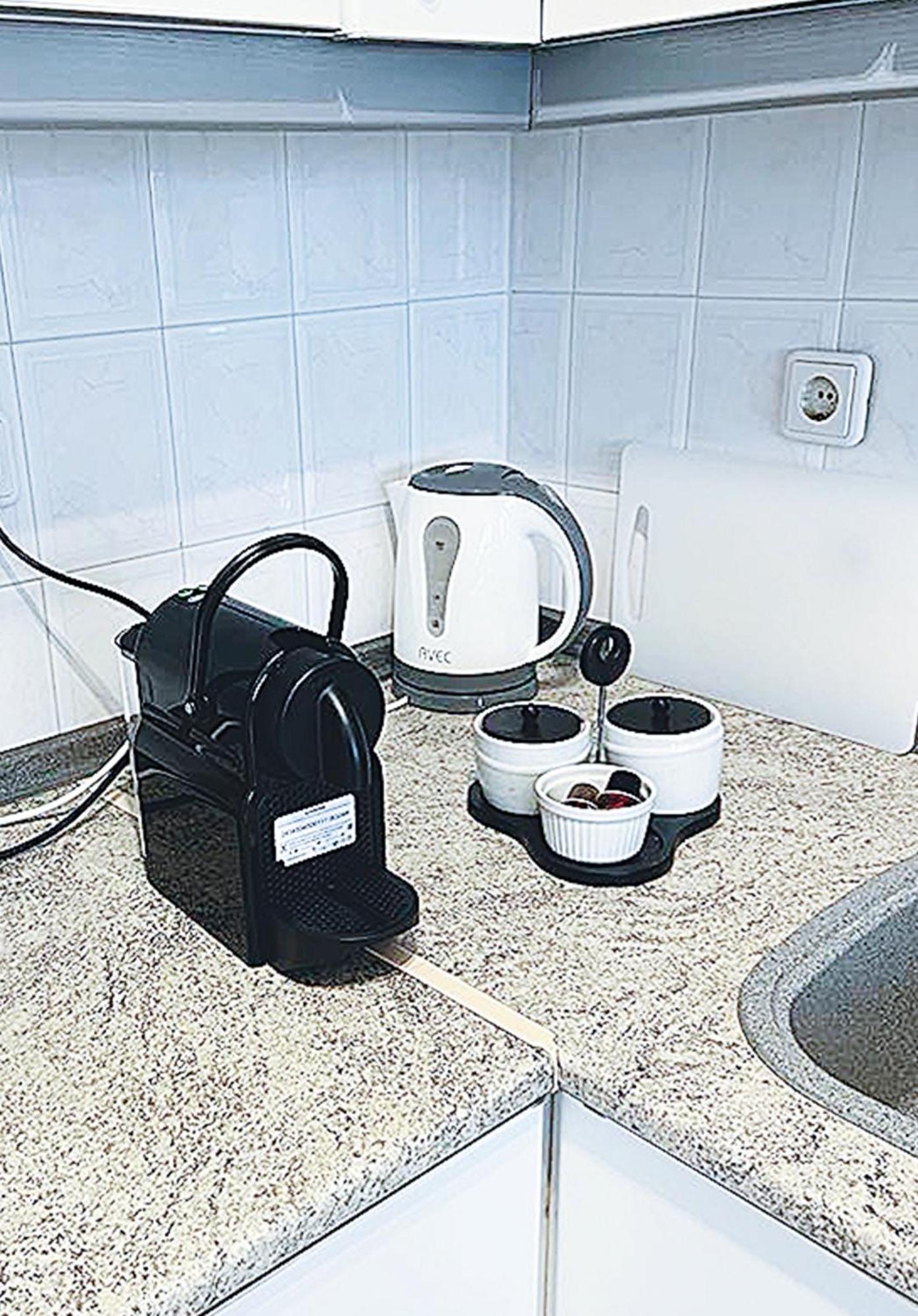 Jacque'S Boutique Suite سالونيك الغرفة الصورة